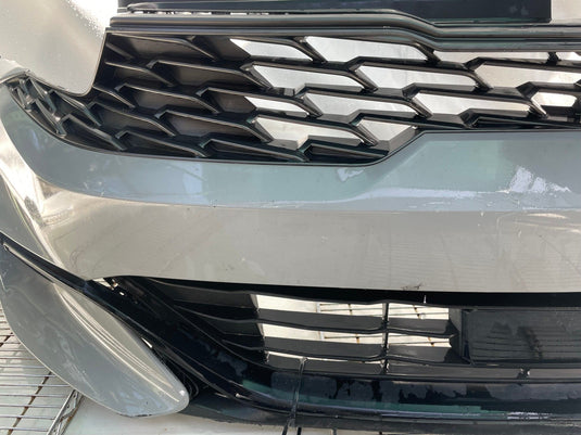 KIA K5 GT FRONT BUMPER COVER ASSEMBLY W/GRILLES SILVER (C7S) 2021-2024