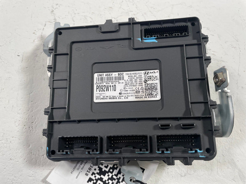 Load image into Gallery viewer, 2025 HYUNDAI TUCSON FWD ENGINE &amp; BODY CONTROL MODULE ECM BCM W/ KEY FOB # 113018
