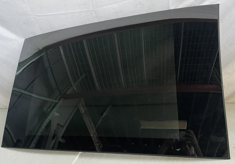 Load image into Gallery viewer, KIA K5 ROOF PANORAMIC SUNROOF FRONT MOVABLE GLASS PANEL 2021 - 2026 # 111788
