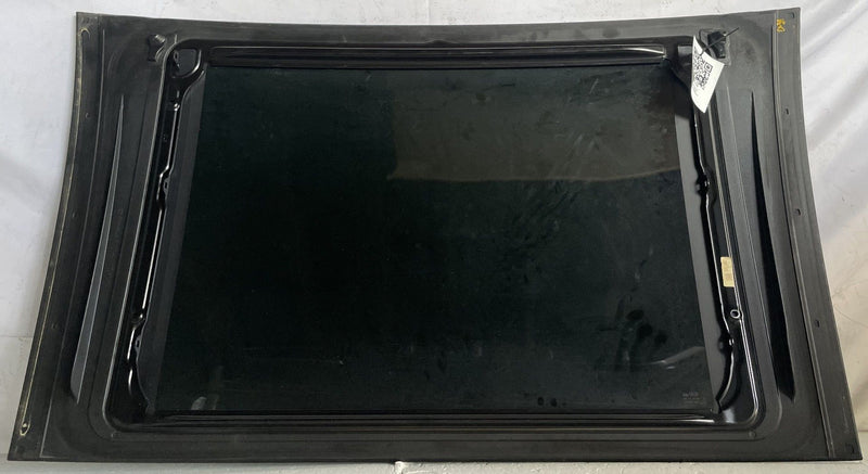 Load image into Gallery viewer, KIA K5 ROOF PANORAMIC SUNROOF FRONT MOVABLE GLASS PANEL 2021 - 2026 # 111788
