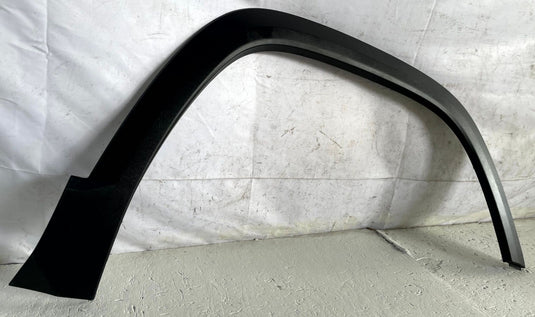 25-26 CHEVROLET EQUINOX FRONT RIGHT SIDE WHEEL ARCH FLARE MOLDING 1.5L 
