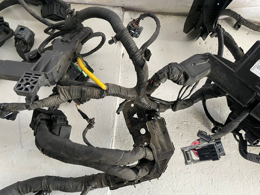 2021-2024 KIA K5 ENGINE BAY ROOM FUSE BOX WIRE WIRING HARNESS 91400L3020