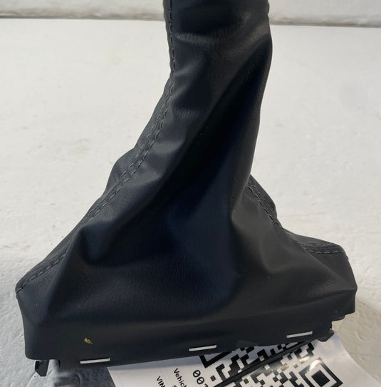2025 HONDA CIVIC CENTER CONSOLE FLOOR GEAR SHIFTER BOOT COVER TRIM 2.0L