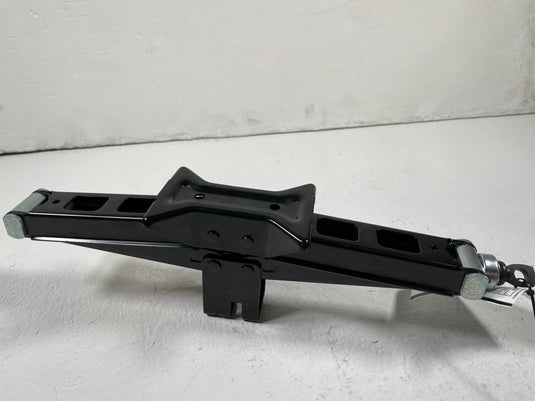 2022-2025 HYUNDAI TUCSON EMERGENCY SPARE TIRE WHEEL JACK TOOL MAX 700KG