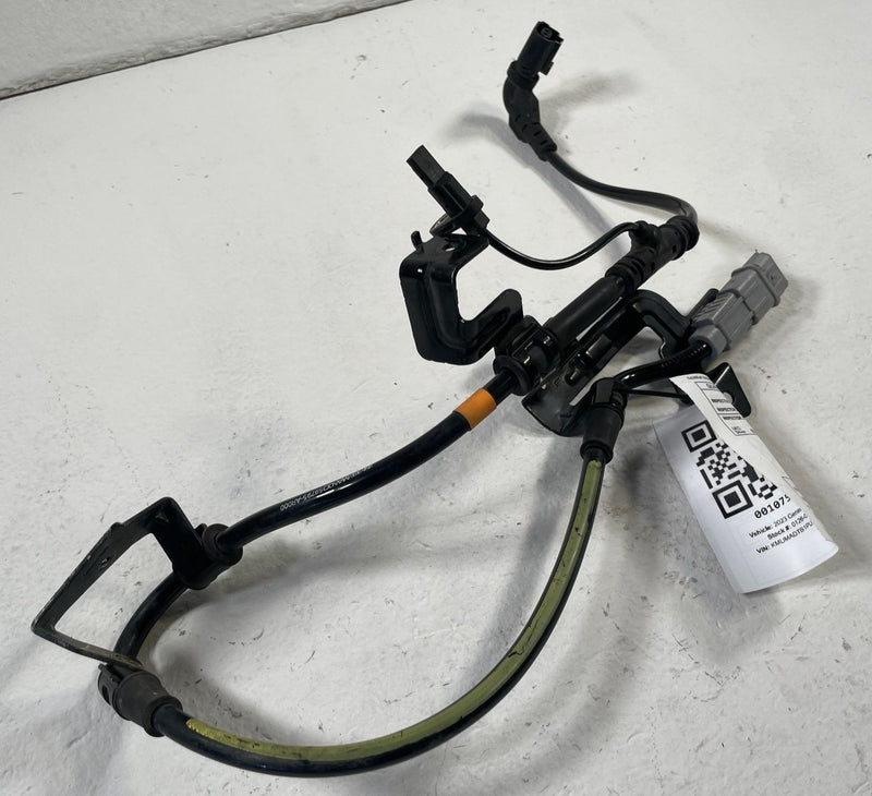 Load image into Gallery viewer, 2022 - 2025 GENESIS GV70 REAR LEFT DRIVER SIDE ABS WHEEL SPEED SENSOR # 107514
