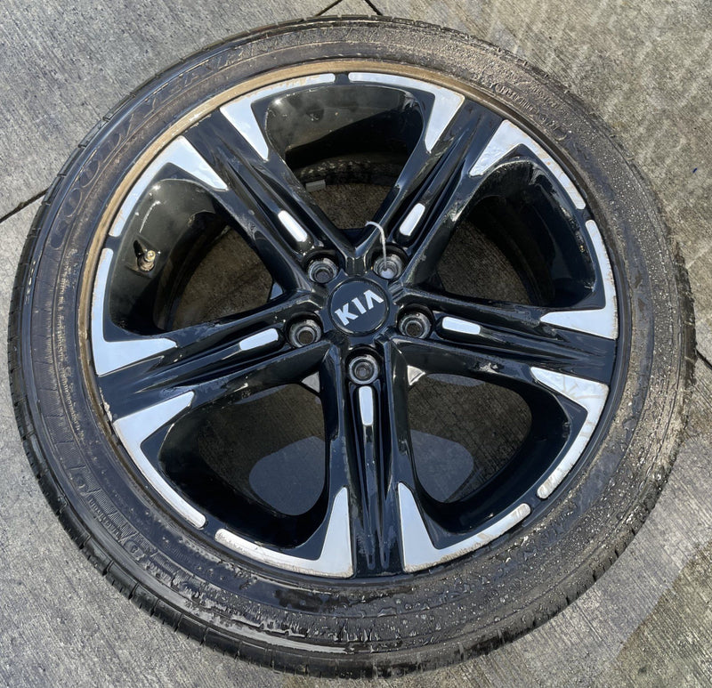 Load image into Gallery viewer, KIA K5 18x7-1/2 MACHINED BLACK ALLOY WHEEL RIM W/TIRE (ONLY#1) 2021-2024 #111797
