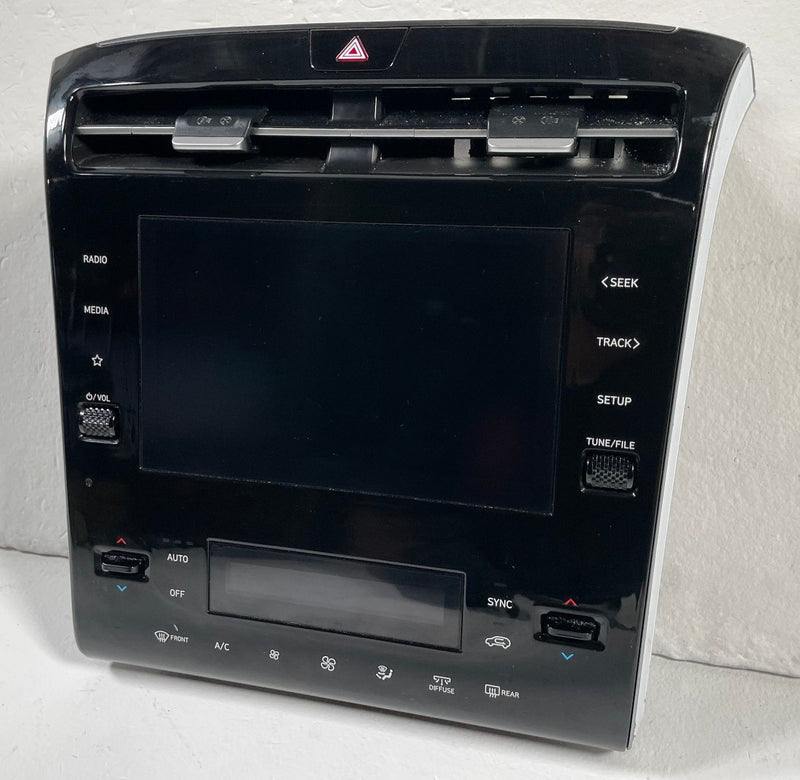 Load image into Gallery viewer, 23-24 HYUNDAI TUCSON DASH AUDIO AC CLIMATE DISPLAY SCREEN CONROL PANEL # 107692
