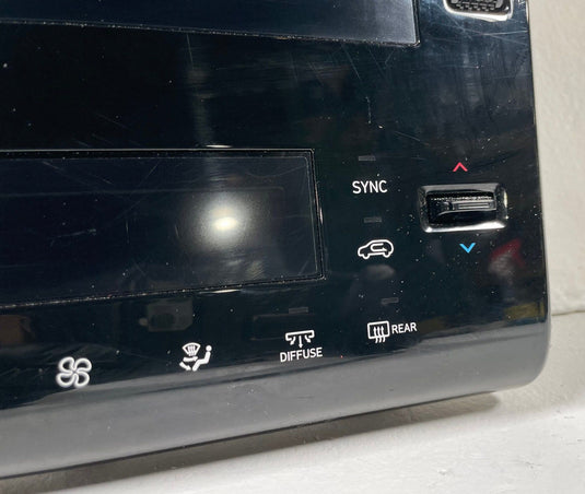 23-24 HYUNDAI TUCSON DASH AUDIO AC CLIMATE DISPLAY SCREEN CONROL PANEL