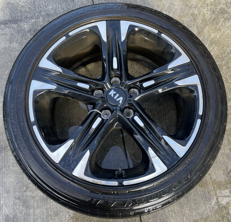Load image into Gallery viewer, KIA K5 18x7-1/2 MACHINED BLACK ALLOY WHEEL RIM W/TIRE (ONLY#1) 2021-2024 #111799
