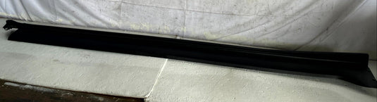 25-26 CHEVROLET EQUINOX FRONT RIGHT SIDE ROCKER PANEL SKIRT MOLDING 1.5L 