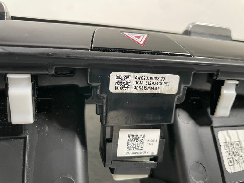Load image into Gallery viewer, 23-24 HYUNDAI TUCSON DASH AUDIO AC CLIMATE DISPLAY SCREEN CONROL PANEL # 107692
