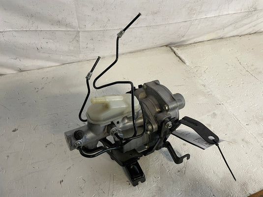 2021-2023 ACURA TLX BRAKE MASTER CYLINDER W/ RESERVOIR 57306-TGV-A02