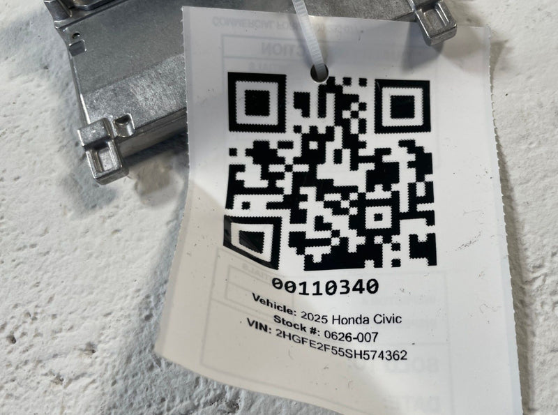 Load image into Gallery viewer, 2025 HONDA CIVIC SEDAN FRONT WINDSHIELD LANE KEEP ASSIST CAMERA 2.0L # 110340
