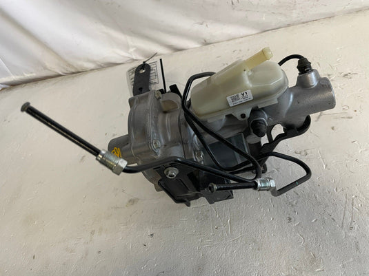 2021-2023 ACURA TLX BRAKE MASTER CYLINDER W/ RESERVOIR 57306-TGV-A02