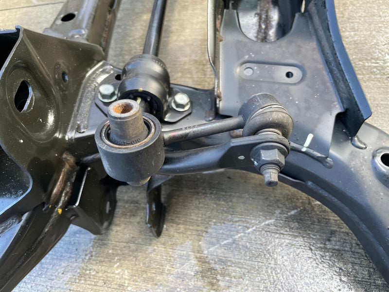 Load image into Gallery viewer, 2021 - 2024 KIA K5 FWD REAR SUBFRAME UNDERCARRIAGE CROSSMEMBER CRADLE # 111795
