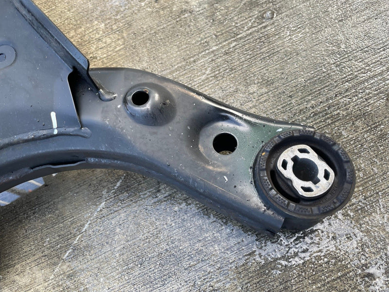 Load image into Gallery viewer, 2021 - 2024 KIA K5 FWD REAR SUBFRAME UNDERCARRIAGE CROSSMEMBER CRADLE # 111795
