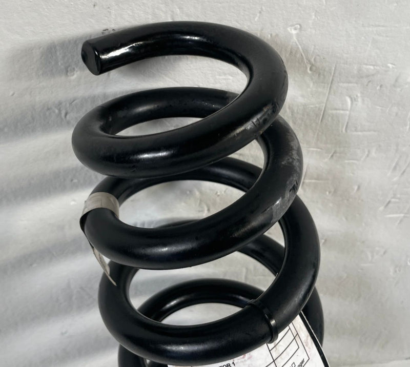Load image into Gallery viewer, 2022 - 2025 GENESIS GV70 AWD REAR LEFT &amp; RIGHT SUSPENSION COIL SPRING # 107569
