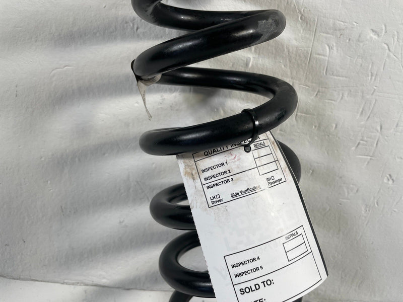 Load image into Gallery viewer, 2022 - 2025 GENESIS GV70 AWD REAR LEFT &amp; RIGHT SUSPENSION COIL SPRING # 107569
