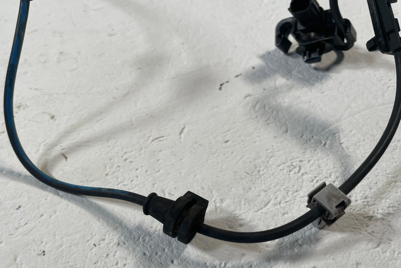 Load image into Gallery viewer, 2022-2025 HONDA CIVIC FWD FRONT LEFT DRIVER SIDE ABS WHEEL SPEED SENSOR # 110327
