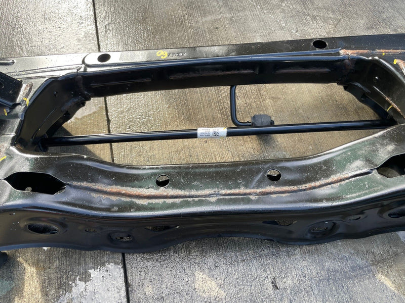 Load image into Gallery viewer, 2021 - 2024 KIA K5 FWD REAR SUBFRAME UNDERCARRIAGE CROSSMEMBER CRADLE # 111795
