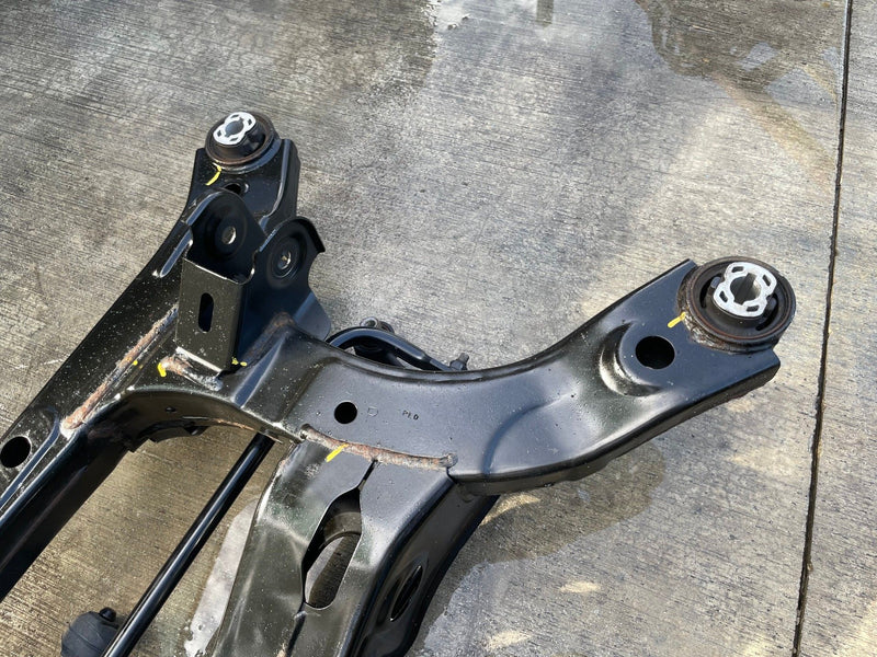 Load image into Gallery viewer, 2021 - 2024 KIA K5 FWD REAR SUBFRAME UNDERCARRIAGE CROSSMEMBER CRADLE # 111795
