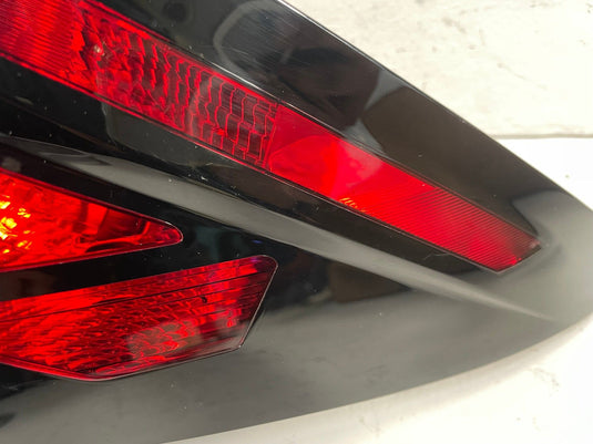 2022-2026 HYUNDAI TUCSON REAR RIGHT PASSENGER SIDE OUTER TAILLIGHT LAMP
