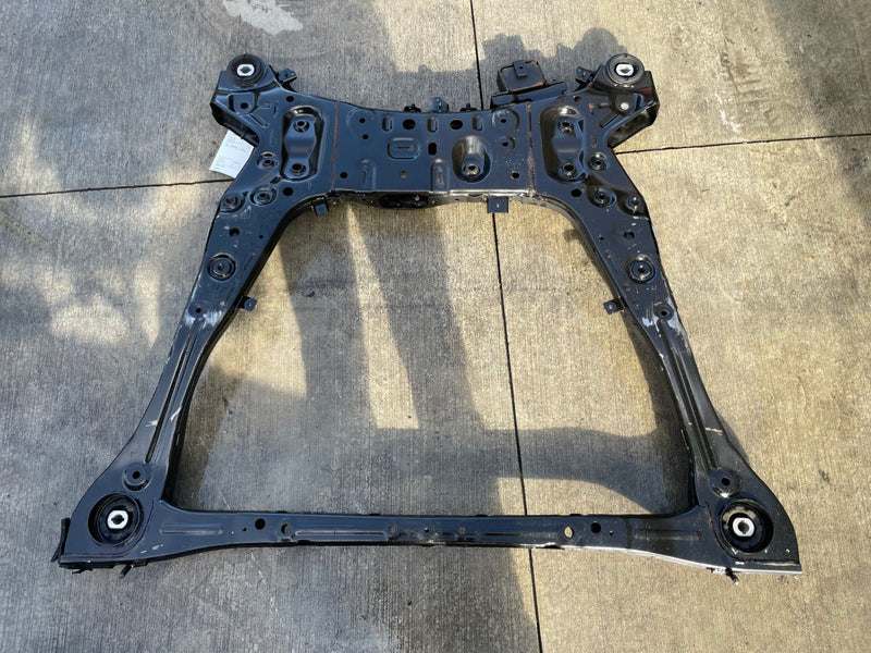 Load image into Gallery viewer, 2021 - 2024 KIA K5 FWD FRONT SUBFRAME UNDERCARRIAGE CROSSMEMBER CRADLE # 111796
