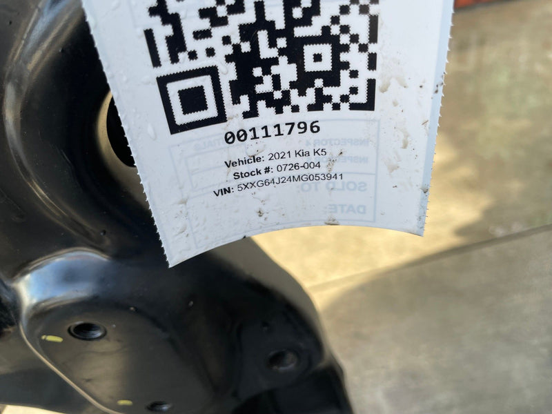 Load image into Gallery viewer, 2021 - 2024 KIA K5 FWD FRONT SUBFRAME UNDERCARRIAGE CROSSMEMBER CRADLE # 111796
