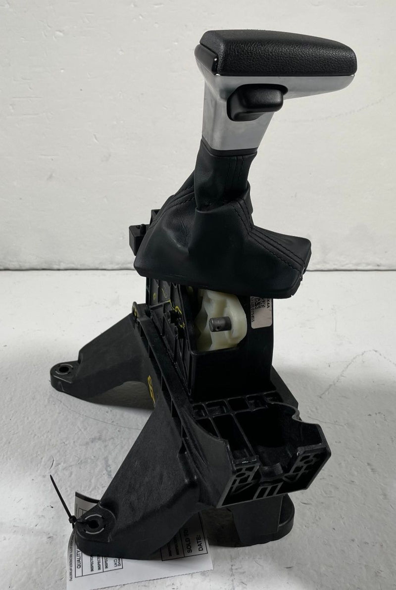 Load image into Gallery viewer, 2022-2024 HYUNDAI TUCSON SANTA CRUZ AUTO TRANSMISSION GEAR SHIFT LEVER # 107684
