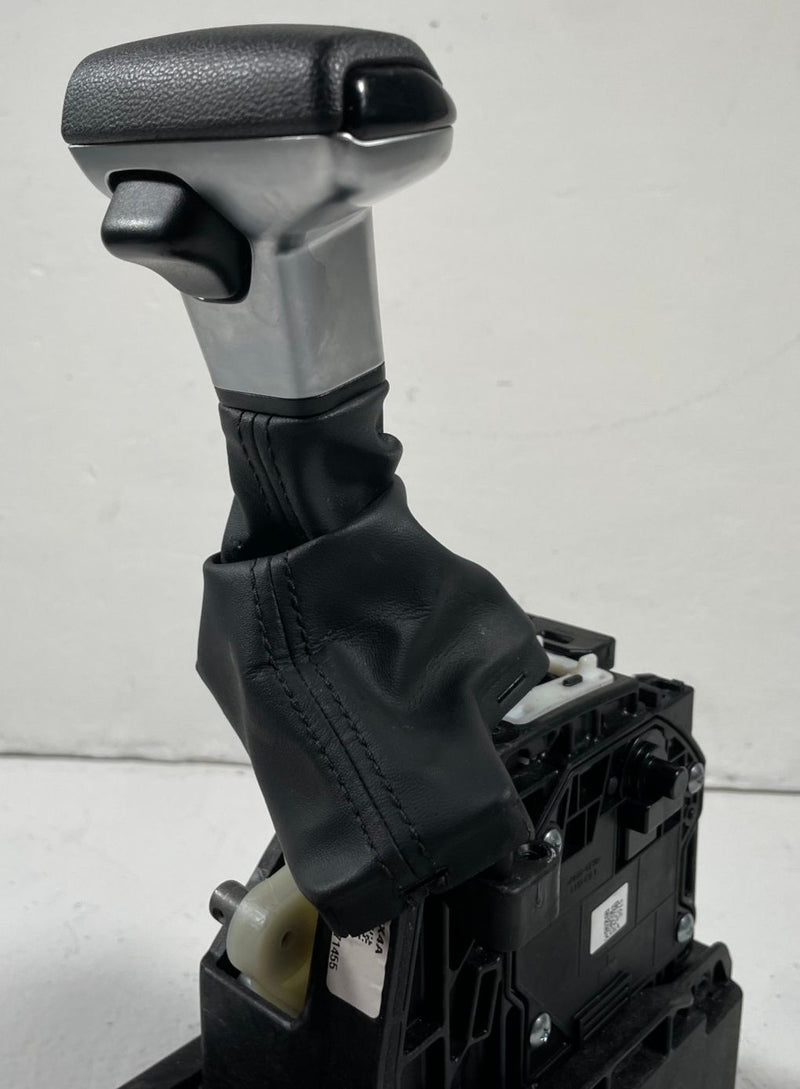 Load image into Gallery viewer, 2022-2024 HYUNDAI TUCSON SANTA CRUZ AUTO TRANSMISSION GEAR SHIFT LEVER # 107684

