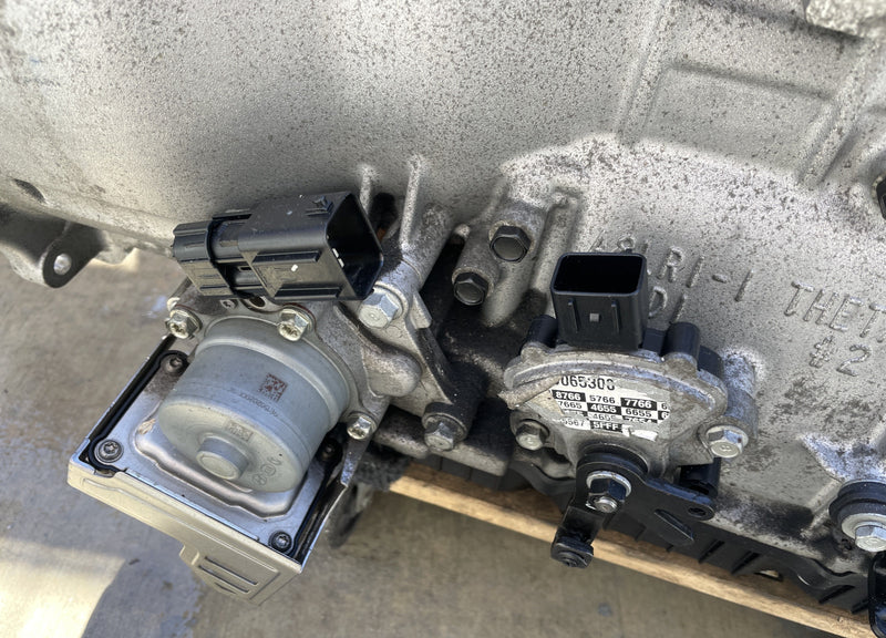 Load image into Gallery viewer, 2019 - 2023 GENESIS G70 RWD AUTO TRANSMISSION ASSEMBLY 71K MILEAGE 2.0L # 105370
