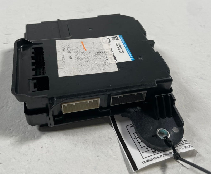 Load image into Gallery viewer, 2023-2025 MAZDA CX-50 NETWORK GATEWAY CONTROL MODULE UNIT TC3M67GM0 # 113098
