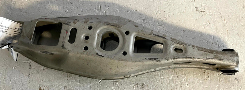 Load image into Gallery viewer, 21-26 CHEVROLET EQUINOX REAR LH OR RH SIDE LOWER CONTROL ARM SPRING PERCH 112396
