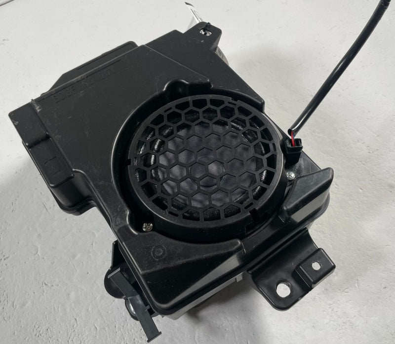Load image into Gallery viewer, 2023 - 2025 MAZDA CX-50 FRONT LEFT SIDE DOOR AUDIO SPEAKER SUBWOOFER # 113079
