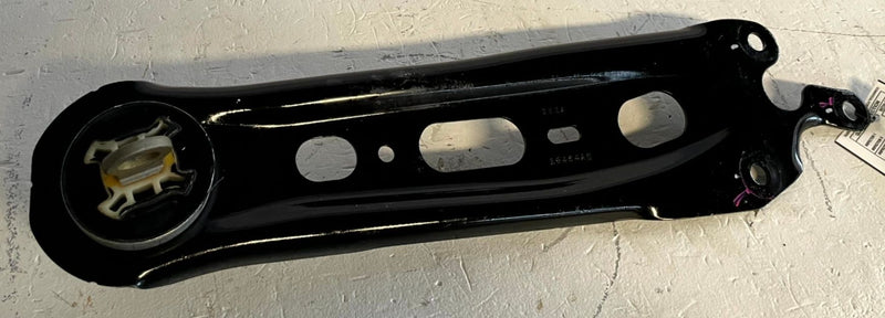 Load image into Gallery viewer, 2021-2026 CHEVROLET EQUINOX REAR RIGHT SIDE UPPER TRAILING CONTROL ARM # 112405
