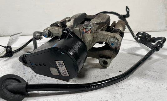 22-25 HYUNDAI TUCSON REAR RIGHT BRAKE CALIPER ASSEMBLY W/ ABS SENSOR