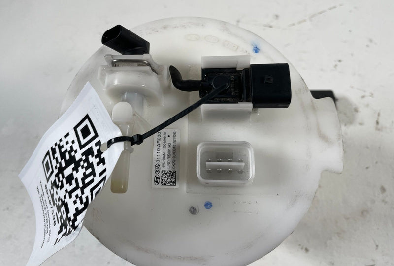 Load image into Gallery viewer, 2022 - 2025 GENESIS GV70 GAS TANK FUEL PUMP SENDING UNIT ASSEMBLY 2.5L #107590
