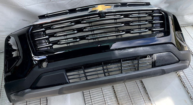 Load image into Gallery viewer, CHEVROLET EQUINOX FRONT BUMPER COVER ASSEMBLY BLACK (WA384A) 2025-2026 # 112388

