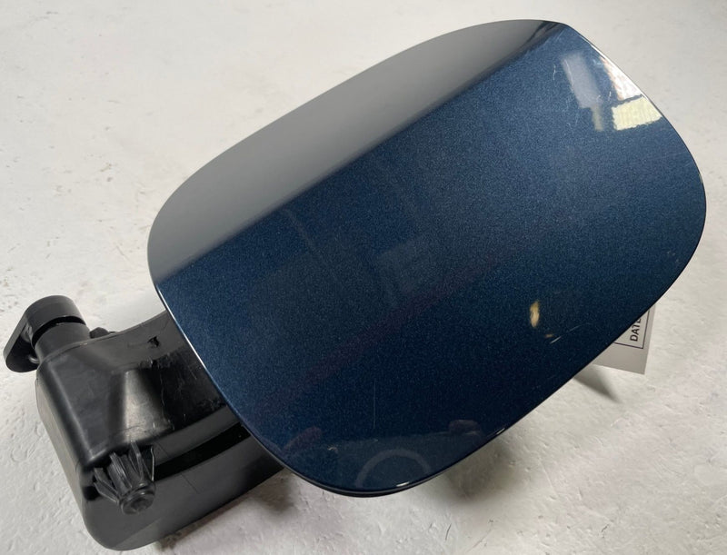Load image into Gallery viewer, 23-25 MAZDA CX-50 FUEL GAS TANK FILLER DOOR LID COVER &amp; HOUSING BLUE 48B #113108
