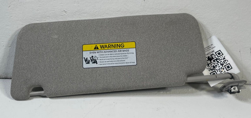 Load image into Gallery viewer, 2020-2026 HYUNDAI PALISADE FRONT RIGHT PASSENGER SIDE SUNVISOR SUN VISOR #111819
