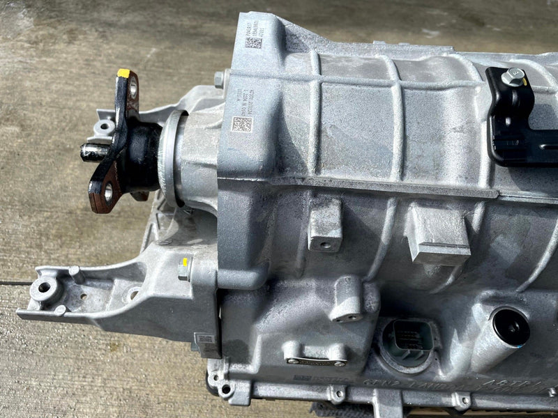 Load image into Gallery viewer, GENESIS G70 RWD AUTO TRANSMISSION ASSEMBLY 46K MILEAGE 3.3L 2019-2026 # 110065
