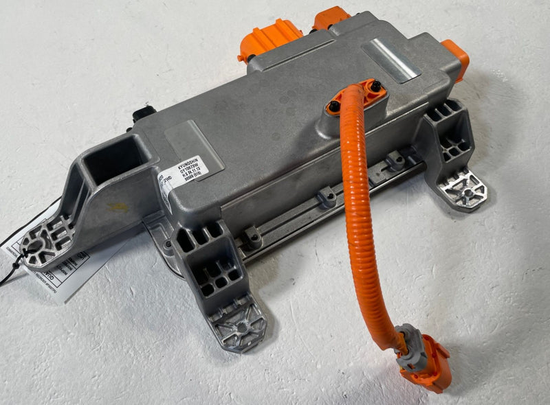 Load image into Gallery viewer, 2025- 2026HYUNDAI IONIQ 5 RWD HIGH VOLTAGE JUNCTION BOX CONTROL UNIT # 109094
