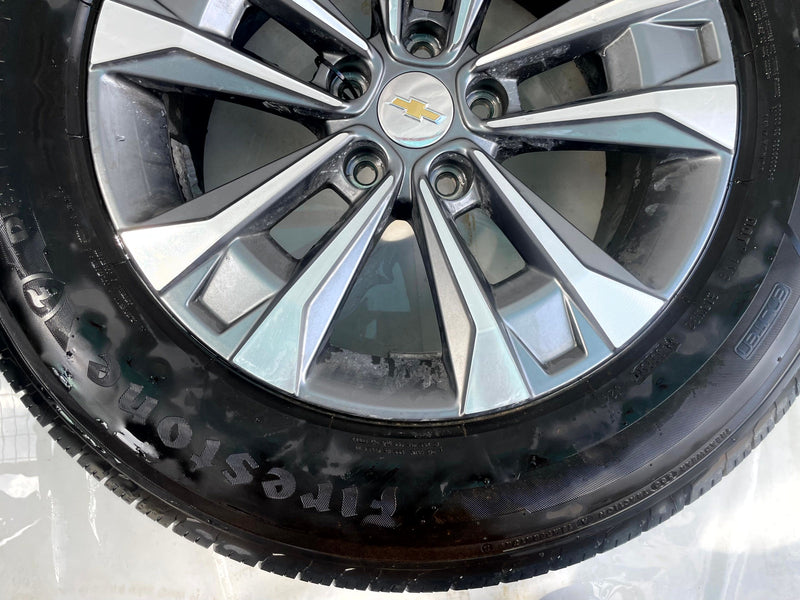 Load image into Gallery viewer, CHEVROLET EQUINOX LT 17x7-1/2 5 DOUBLE SPOKE ALLOY WHEEL RIM W/TIRE 25-26 112390
