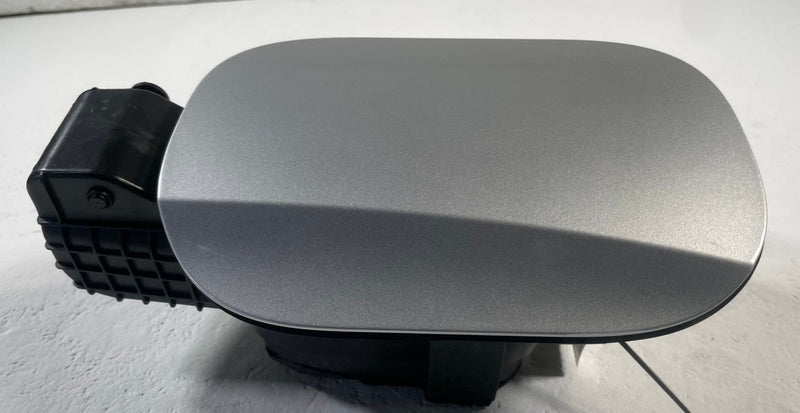 Load image into Gallery viewer, 2023-2025 HYUNDAI PALISADE FUEL TANK FILLER POCKET DOOR LID COVER SILVER #111840
