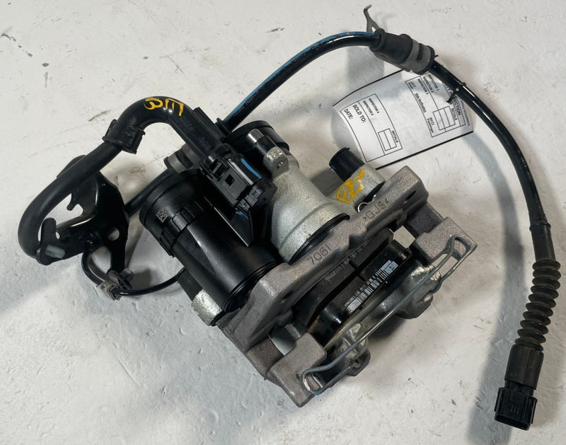 Load image into Gallery viewer, 2022 - 2025 HONDA CIVIC REAR RIGHT PASSENGER SIDE DISC BRAKE CALIPER # 110361
