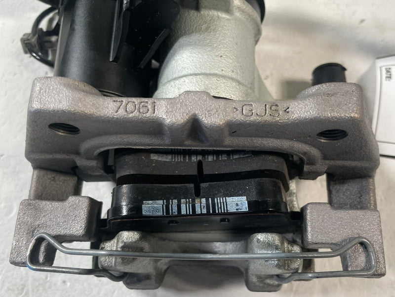 Load image into Gallery viewer, 2022 - 2025 HONDA CIVIC REAR RIGHT PASSENGER SIDE DISC BRAKE CALIPER # 110361

