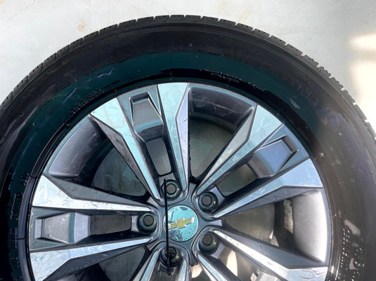 CHEVROLET EQUINOX LT 17x7-1/2 5 DOUBLE SPOKE ALLOY WHEEL RIM W/TIRE 25-26 112389