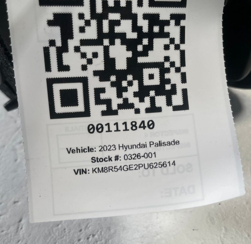 Load image into Gallery viewer, 2023-2025 HYUNDAI PALISADE FUEL TANK FILLER POCKET DOOR LID COVER SILVER #111840
