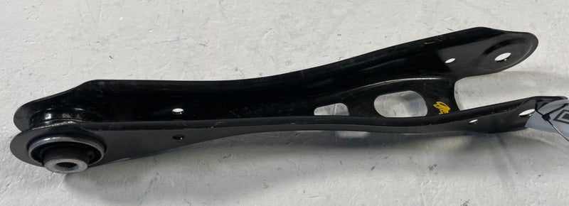 Load image into Gallery viewer, 2025-2026 HYUNDAI IONIQ 5 REAR LEFT OR RIGHT SIDE TRAILING CONTROL ARM # 109068
