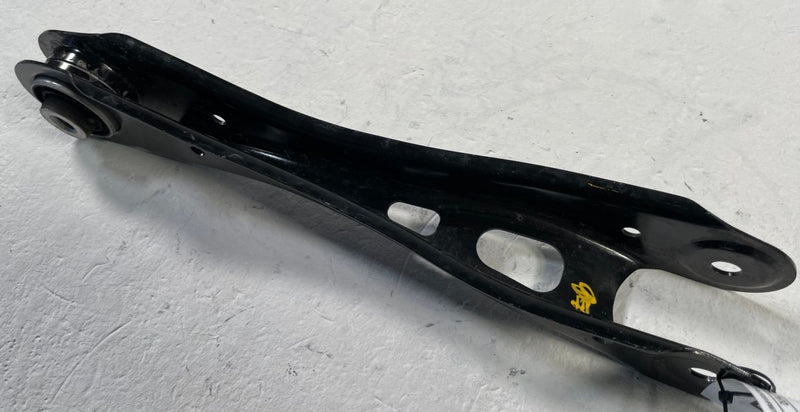Load image into Gallery viewer, 2025-2026 HYUNDAI IONIQ 5 REAR LEFT OR RIGHT SIDE TRAILING CONTROL ARM # 109068
